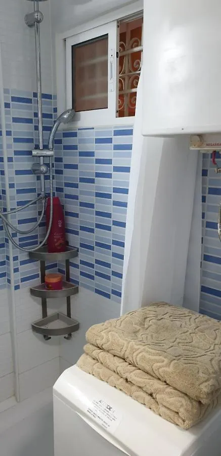 con vistas al mar y la piscinas!! Apartamento Benalmádena